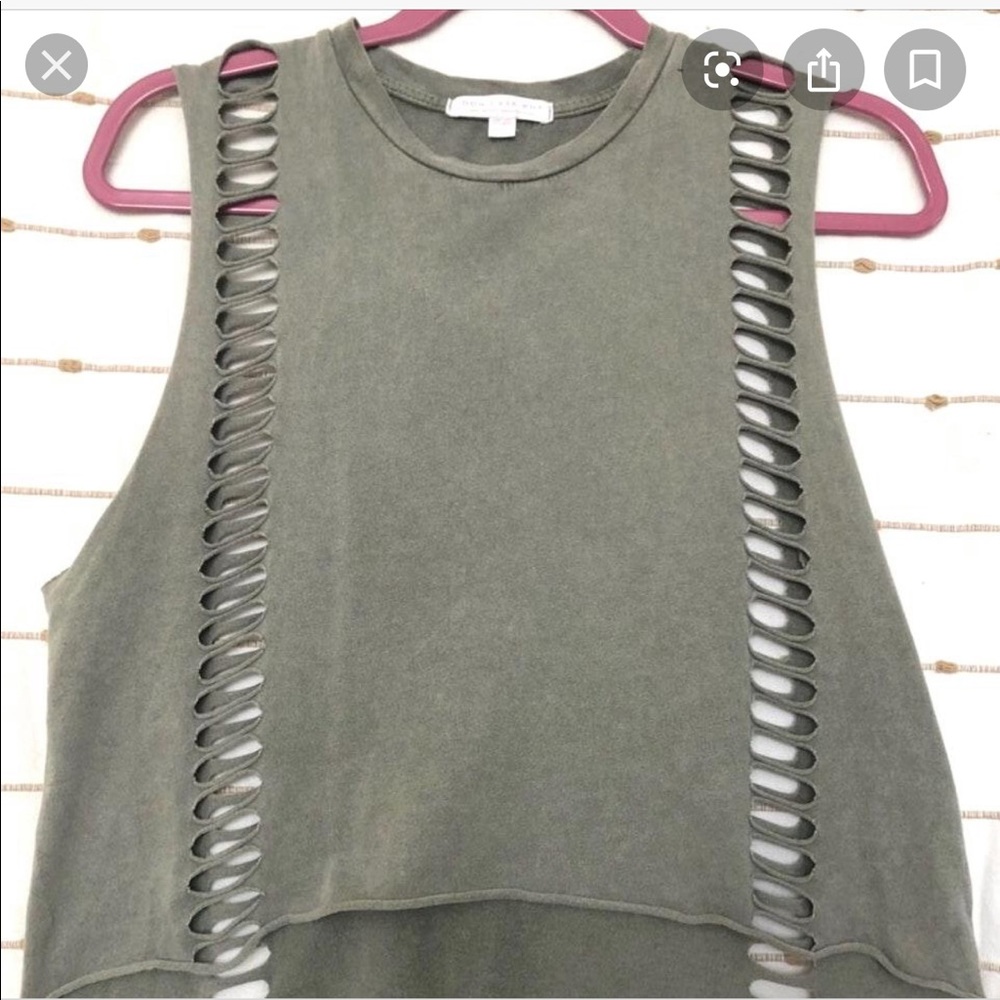 American eagle cut out shirt